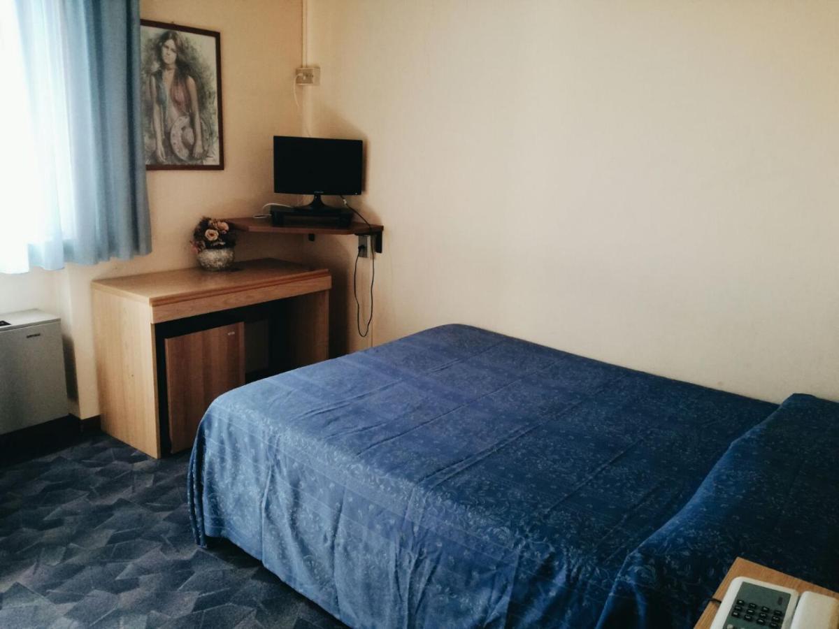 Hotel One Via Roma, 82 Altopascio Dış mekan fotoğraf